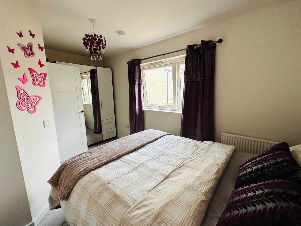 Modern 3 Bed Villa With Free Parking And Garden Close To City Center And Edinburgh Airport Exteriér fotografie